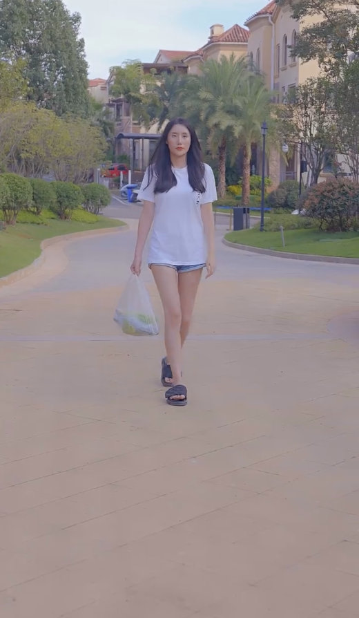 金总夫人真千金 第01集